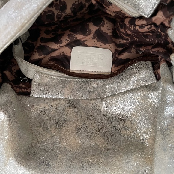 Sold - Picture 6 of 6